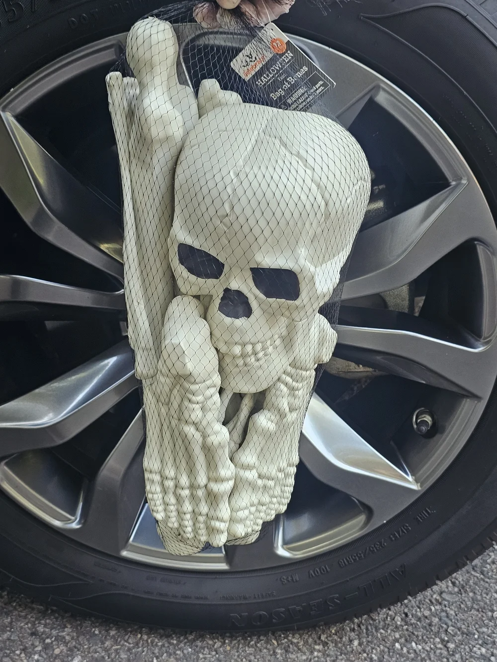2 Sets Of Decorative Bones - Halloween Decoration